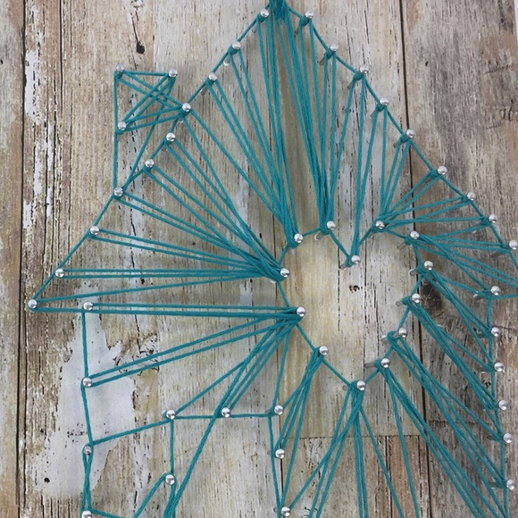 Clipboard Style String Art Photo Frame/ Display Board - Picture 3 of 3